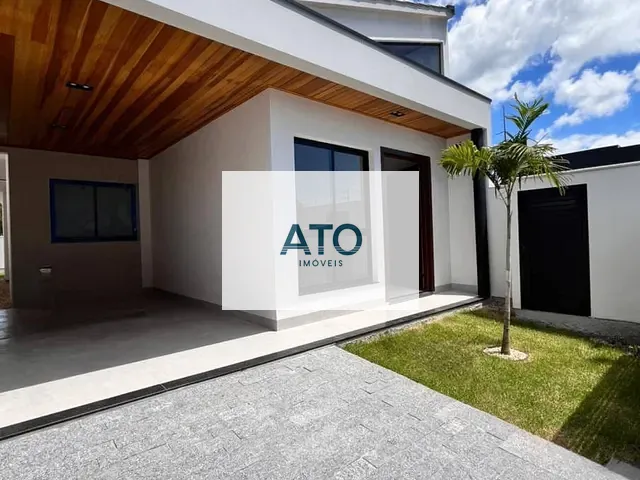 Casa com 180m² 3 quartos e 2 banheiros, à venda, no bairro Centro em Tijucas