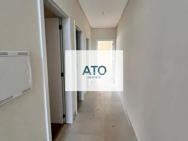Casa com 180m² 3 quartos e 2 banheiros, à venda, no bairro Centro em Tijucas