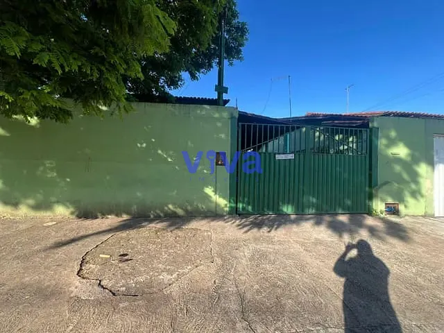 Casa 2 quartos e 2 banheiros, à venda, no bairro Parque Veiga Jardim em Aparecida de Goiânia