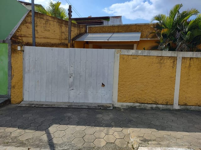 Casa com 605m² 2 quartos e 1 banheiro, à venda, no bairro Parque Turf Club em Campos dos Goytacazes