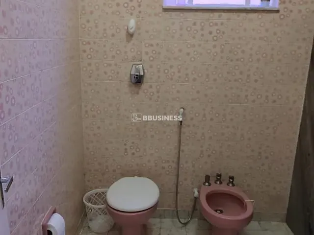 Casa com 605m² 2 quartos e 1 banheiro, à venda, no bairro Parque Turf Club em Campos dos Goytacazes