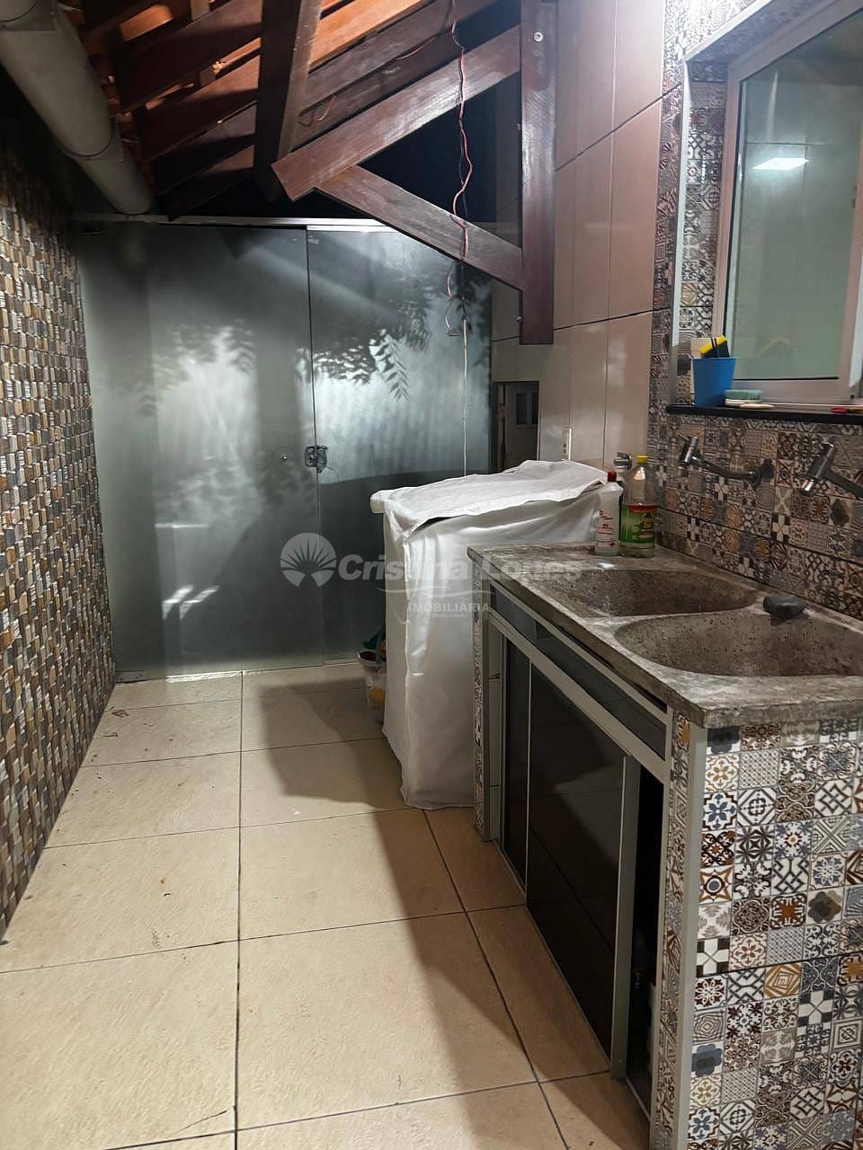 Casa à venda com 3 quartos, 200m² - Foto 7