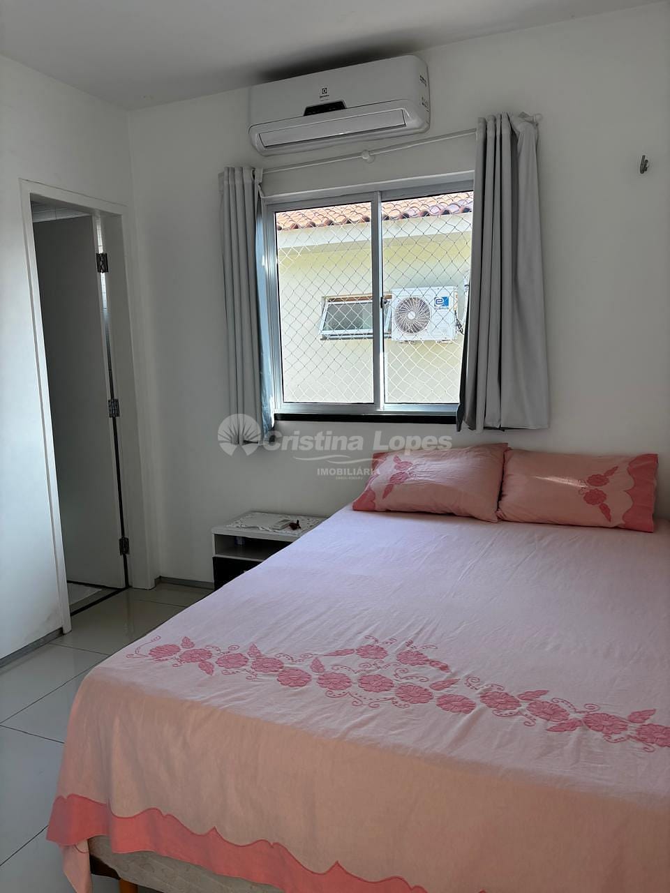 Casa à venda com 3 quartos, 200m² - Foto 12
