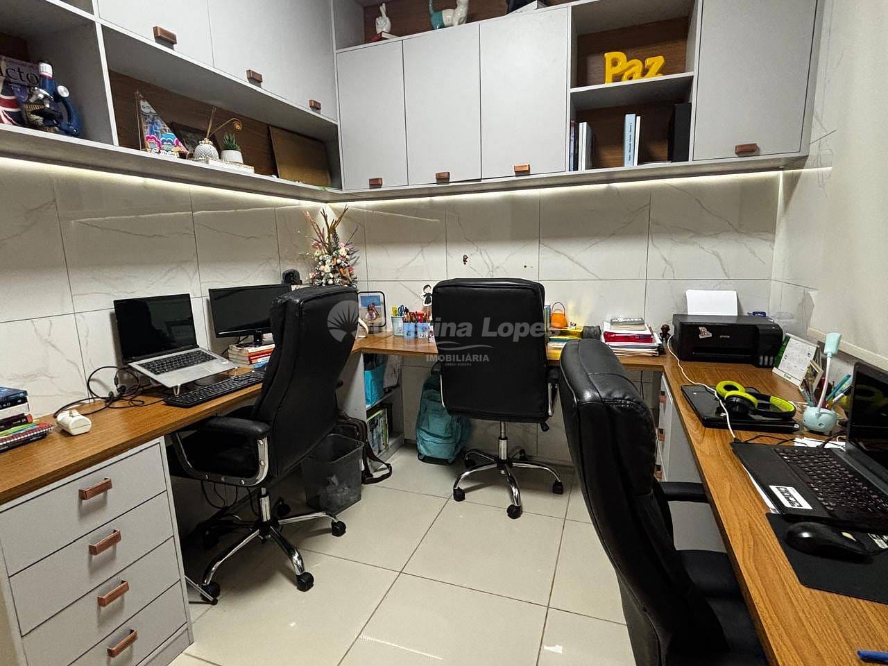 Casa à venda com 3 quartos, 200m² - Foto 9