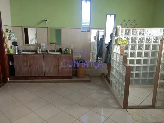 Casa com 548m² 4 quartos e 2 banheiros, à venda, no bairro Campo Grande em Rio de Janeiro