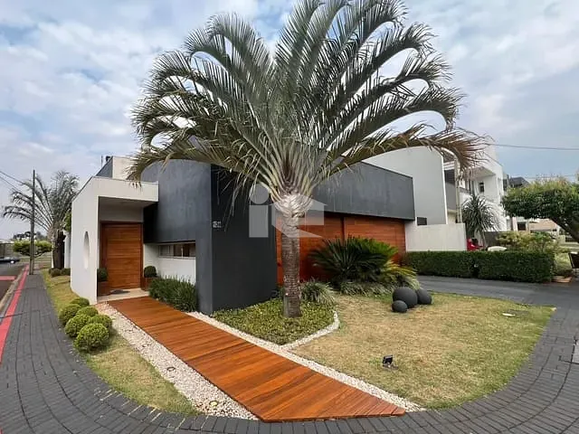 Casa com 355m² 4 quartos e 2 banheiros, à venda, no bairro Jardim Alto da Boa Vista em Rolândia