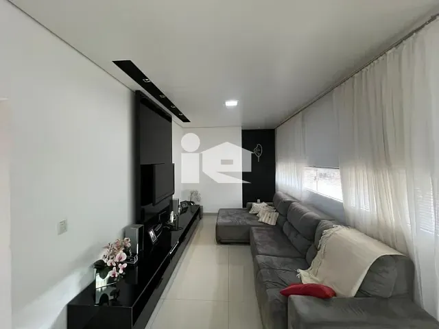 Casa com 355m² 4 quartos e 2 banheiros, à venda, no bairro Jardim Alto da Boa Vista em Rolândia