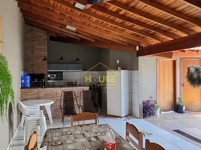 Casa com 278m² 3 quartos e 1 banheiro, à venda, no bairro Jardim Residencial Portal do Sol em Votuporanga