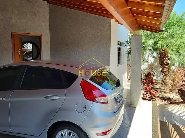 Casa com 278m² 3 quartos e 1 banheiro, à venda, no bairro Jardim Residencial Portal do Sol em Votuporanga