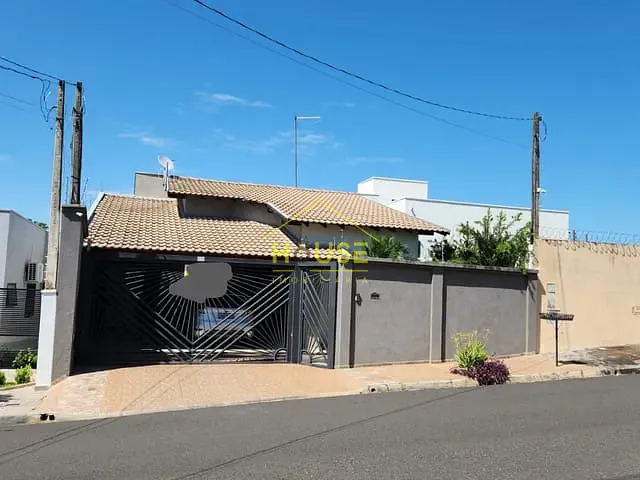 Casa com 278m² 3 quartos e 1 banheiro, à venda, no bairro Jardim Residencial Portal do Sol em Votuporanga