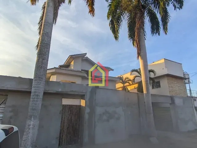 Casa com 500m² 4 quartos e 5 banheiros, à venda, no bairro Novo Horizonte em Marabá