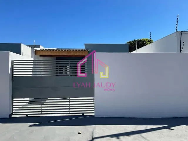 Casa com 200m² 2 quartos e 2 banheiros, à venda, no bairro Jardim Comodoro 1 em Cuiabá