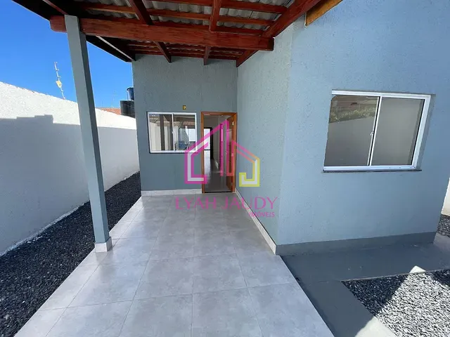 Casa com 200m² 2 quartos e 2 banheiros, à venda, no bairro Jardim Comodoro 1 em Cuiabá