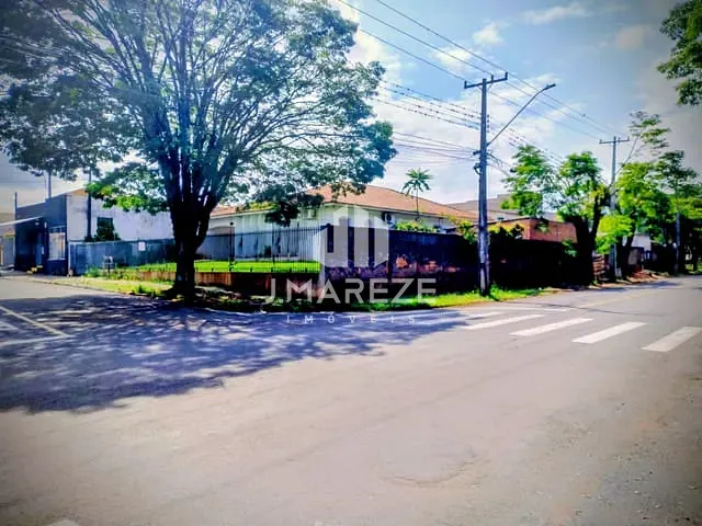 Casa com 581m², à venda, no bairro Vila Shangri-La em Apucarana