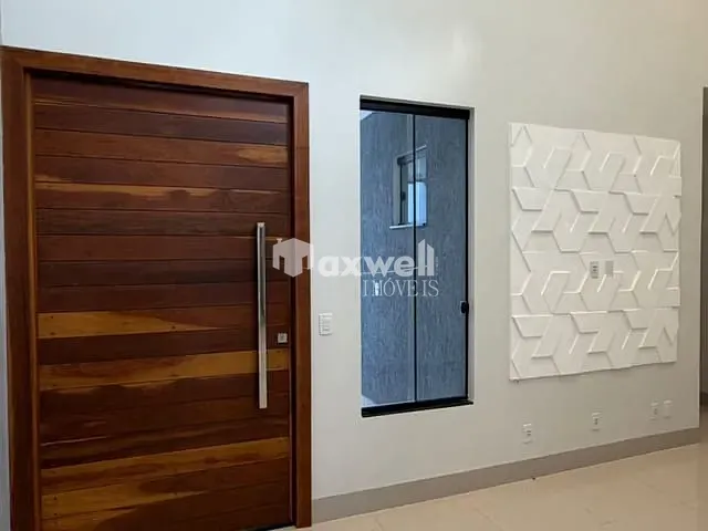 Casa com 180m² 3 quartos e 2 banheiros, à venda, no bairro Residencial Flamingo em Goiânia