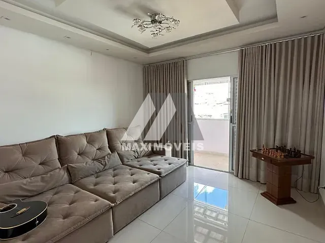 Casa com 600m², à venda, no bairro Esplanada em Bom Despacho