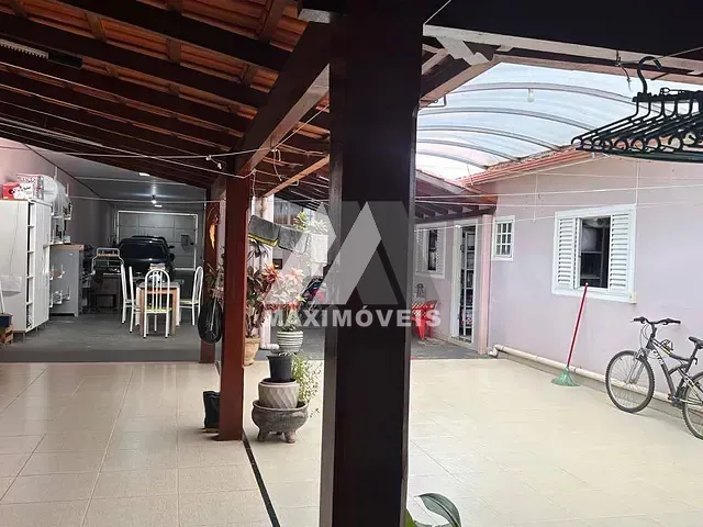 Casa com 600m², à venda, no bairro Esplanada em Bom Despacho