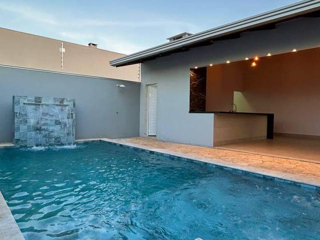 Casa com 408m² 3 quartos e 1 banheiro, à venda, no bairro Jardim Curitiba em Sinop