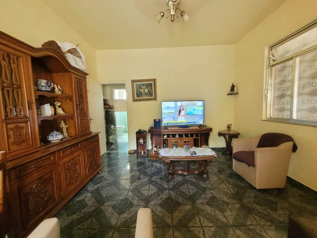 Casa com 250m² 2 quartos e 2 banheiros, à venda, no bairro Vila Valqueire em Rio de Janeiro