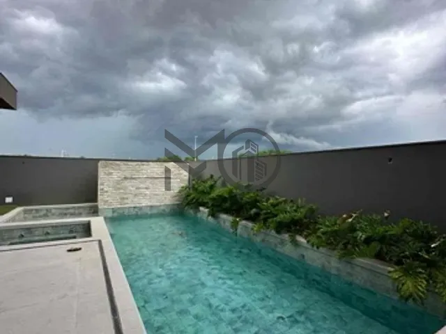 Casa com 720m² 4 quartos e 6 banheiros, à venda, no bairro Jardim Itália em Cuiabá