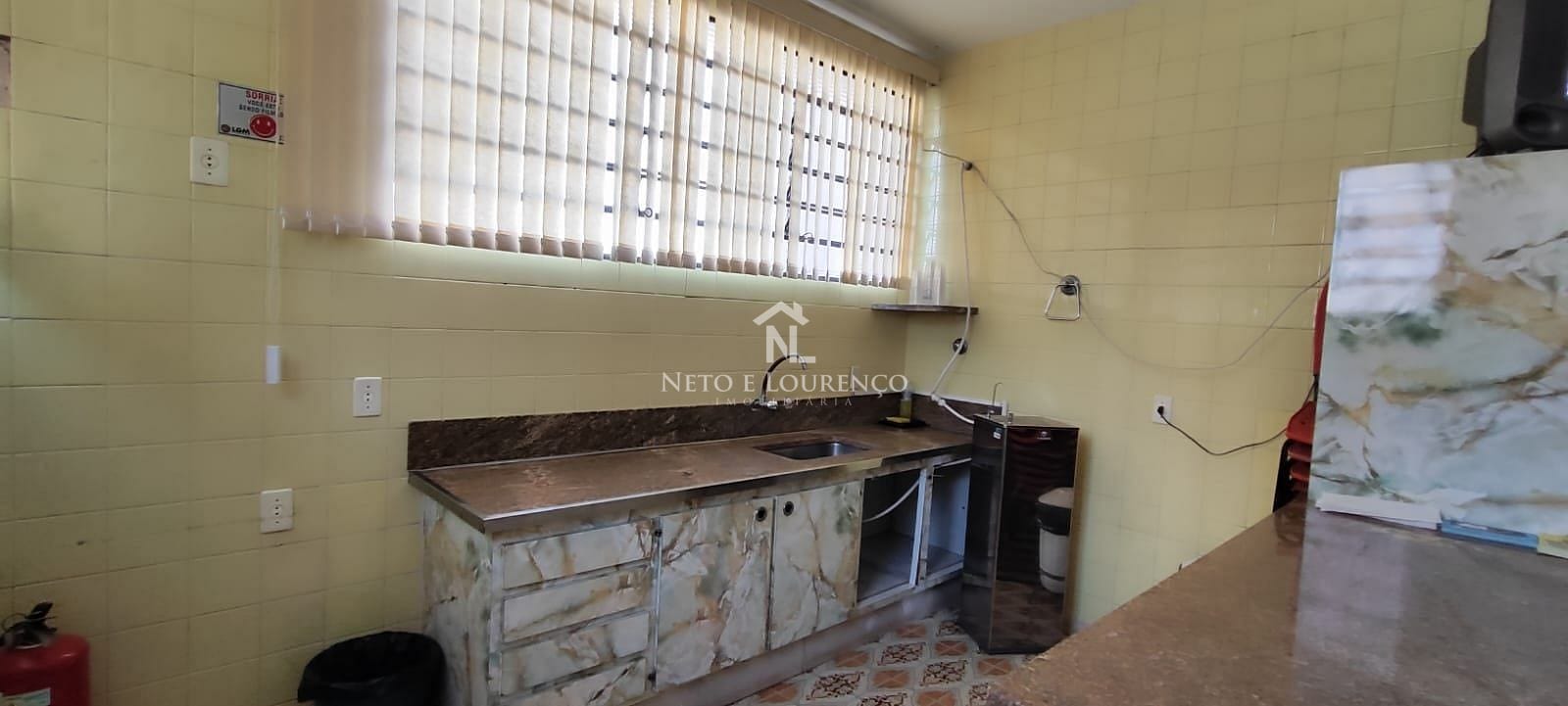 Casa à venda com 1 quarto, 306m² - Foto 6