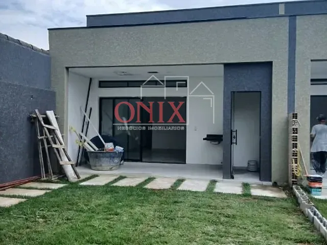 Casa com 150m² 3 quartos e 3 banheiros, à venda, no bairro Varinhas em Mogi das Cruzes
