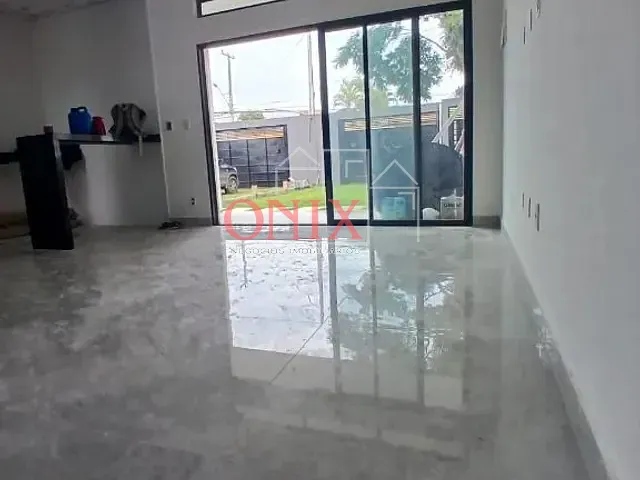 Casa com 150m² 3 quartos e 3 banheiros, à venda, no bairro Varinhas em Mogi das Cruzes