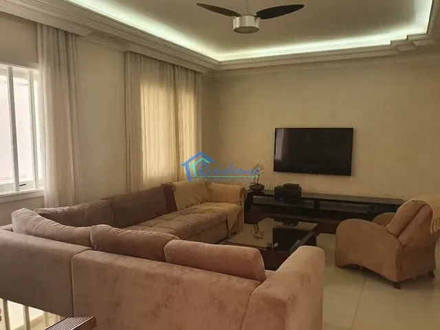 Casa com 300m² 6 quartos e 3 banheiros, à venda, no bairro Vila Homero em Indaiatuba