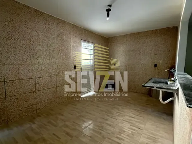 Casa com 250m² 3 quartos e 1 banheiro, à venda, no bairro Jardim Silvestri em Bauru
