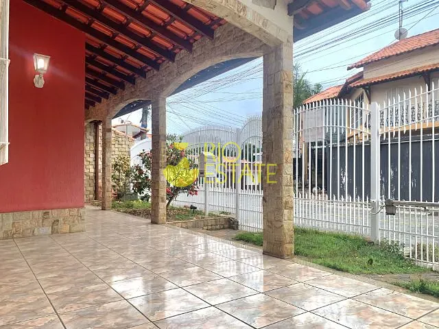 Casa com 194m² 4 quartos e 3 banheiros, à venda, no bairro Casa de Pedra em Volta Redonda