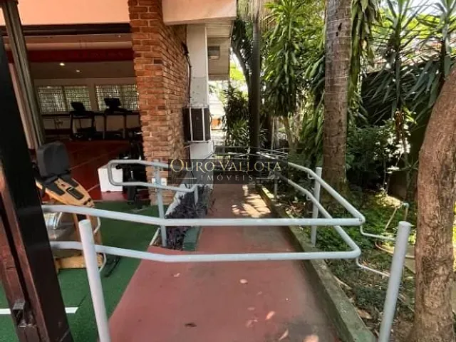 Casa com 684m², à venda, no bairro Jardim Guedala em São Paulo