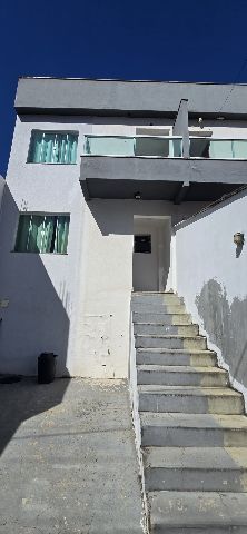 Casa 3 quartos e 2 banheiros, à venda, no bairro Santa Isabel em Juiz de Fora