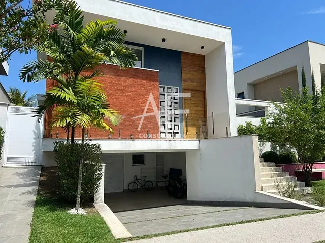 Casa com 320m², para alugar, no bairro Pinhão em Taubaté