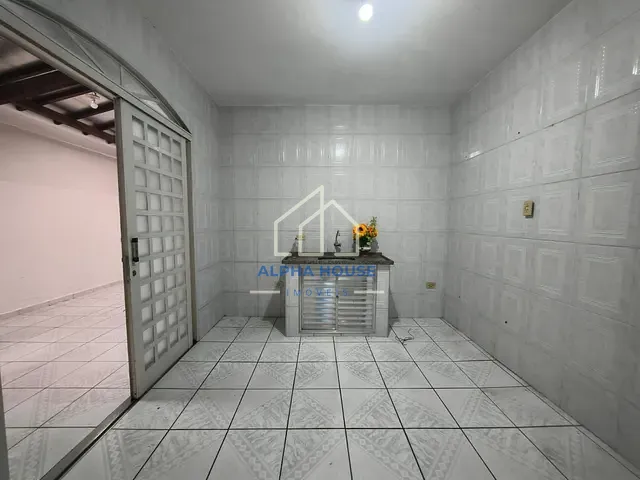 Casa com 198m² 2 quartos e 2 banheiros, à venda, no bairro Parque Jaraguá em Taubaté