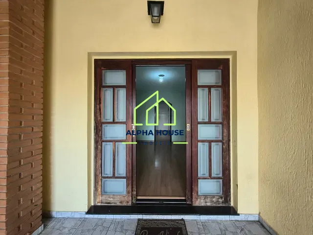 Casa com 198m² 2 quartos e 2 banheiros, à venda, no bairro Parque Jaraguá em Taubaté