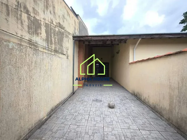 Casa com 198m² 2 quartos e 2 banheiros, à venda, no bairro Parque Jaraguá em Taubaté