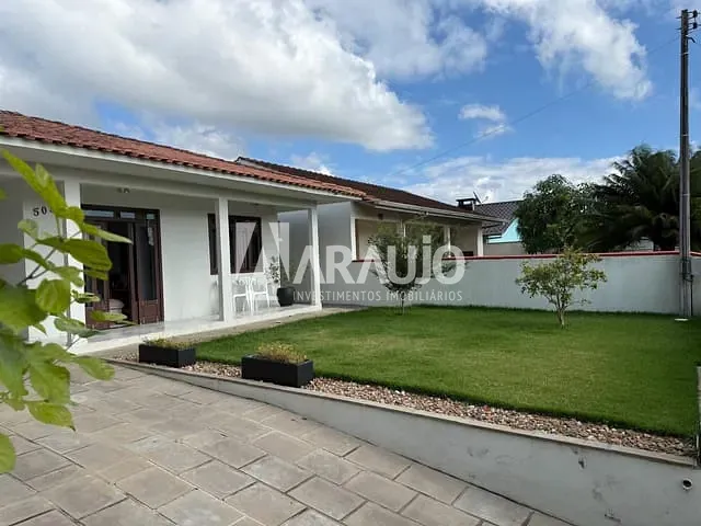 Casa com 300m² 3 quartos e 2 banheiros, à venda, no bairro Itajubá II em Barra Velha