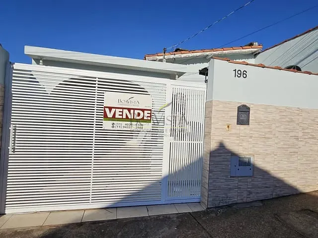 Casa 3 quartos e 3 banheiros, à venda, no bairro Centro em Piracaia