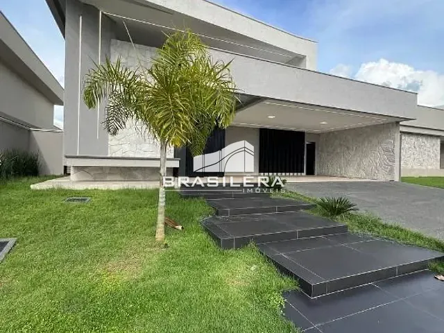 Casa com 650m² 4 quartos e 6 banheiros, à venda, no bairro Parque Atheneu em Goiânia