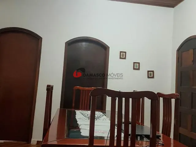 Casa com 195m² 3 quartos e 1 banheiro, à venda, no bairro Cerâmica em São Caetano do Sul