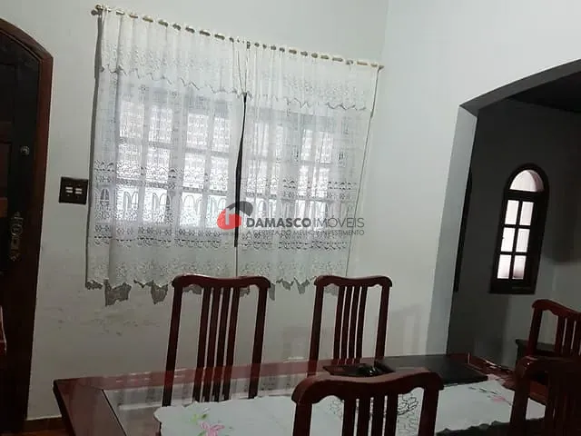 Casa com 195m² 3 quartos e 1 banheiro, à venda, no bairro Cerâmica em São Caetano do Sul