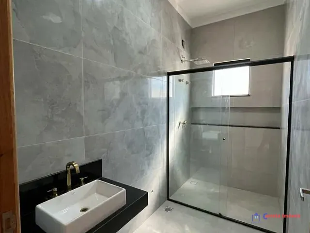 Casa com 180m² 3 quartos e 2 banheiros, à venda, no bairro Bela Vista da Lagoa em Três Lagoas