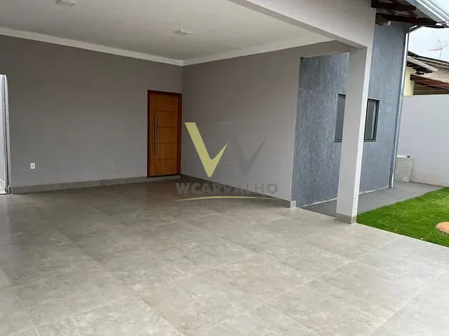 Casa com 300m² 3 quartos e 1 banheiro, à venda, no bairro Setor Lago dos Buritis em Anápolis