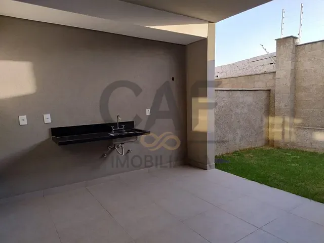 Casa com 215m² 3 quartos e 4 banheiros, à venda, no bairro Estância das Flores em Jaguariúna