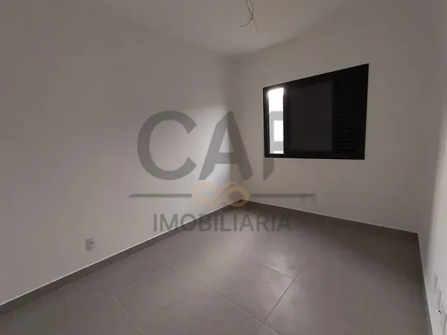 Casa com 215m² 3 quartos e 4 banheiros, à venda, no bairro Estância das Flores em Jaguariúna