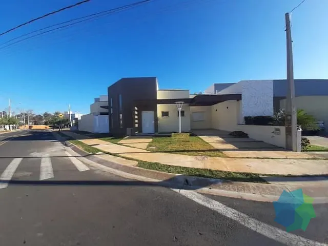 Casa com 224m², à venda, no bairro Village Moutonnée em Salto