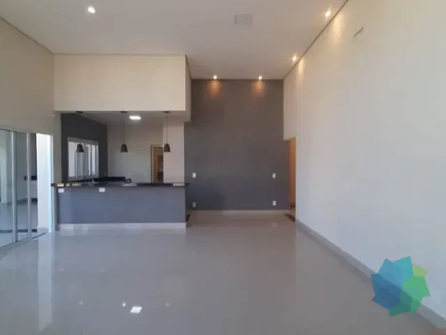 Casa com 224m², à venda, no bairro Village Moutonnée em Salto