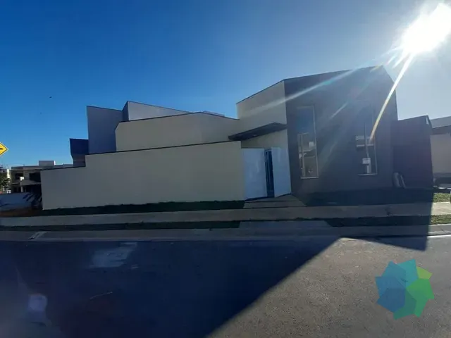 Casa com 224m², à venda, no bairro Village Moutonnée em Salto