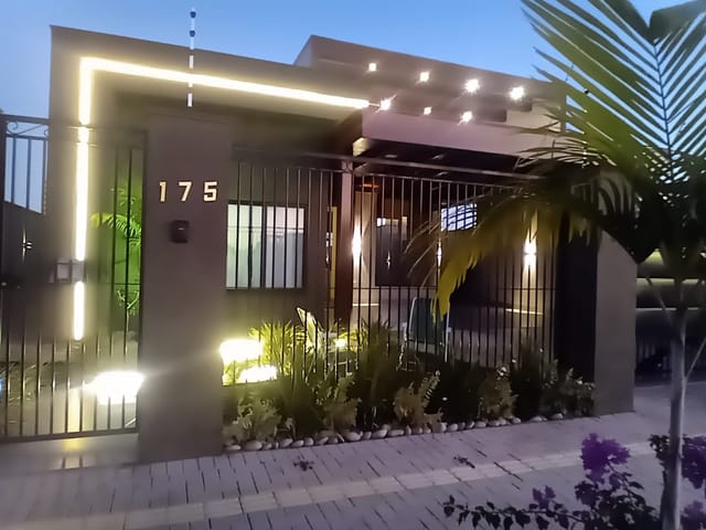 Casa com 420m² 3 quartos e 3 banheiros, à venda, no bairro Residencial Recanto Suíço em Sinop