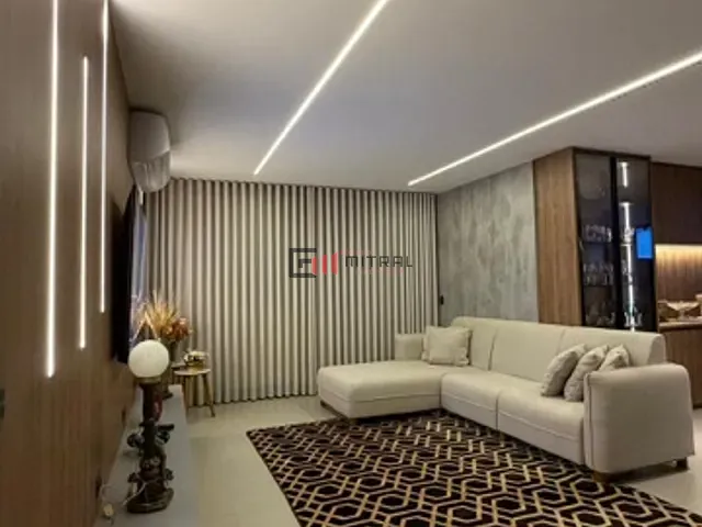 Casa 3 quartos e 4 banheiros, à venda, no bairro Conjunto Habitacional Alexandre Urbanas em Londrina
